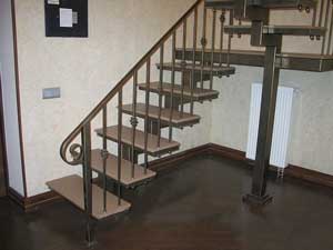 Изготовление и установка лестниц на второй этаж дома